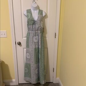 Universal Thread Green and White Sleeveless Maxi Sundress